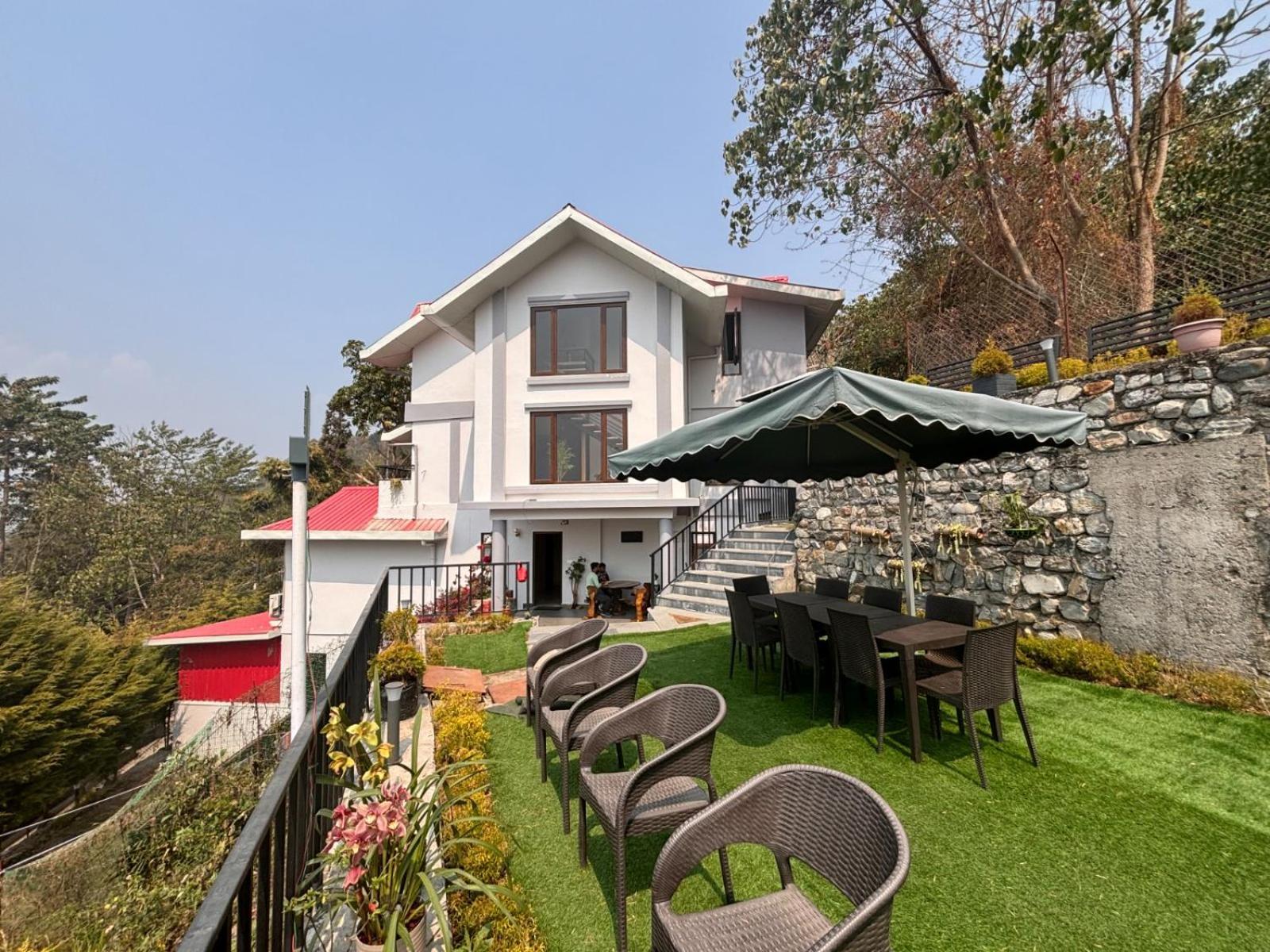 Blue Orchid Premium Hotel Kalimpong Exterior photo