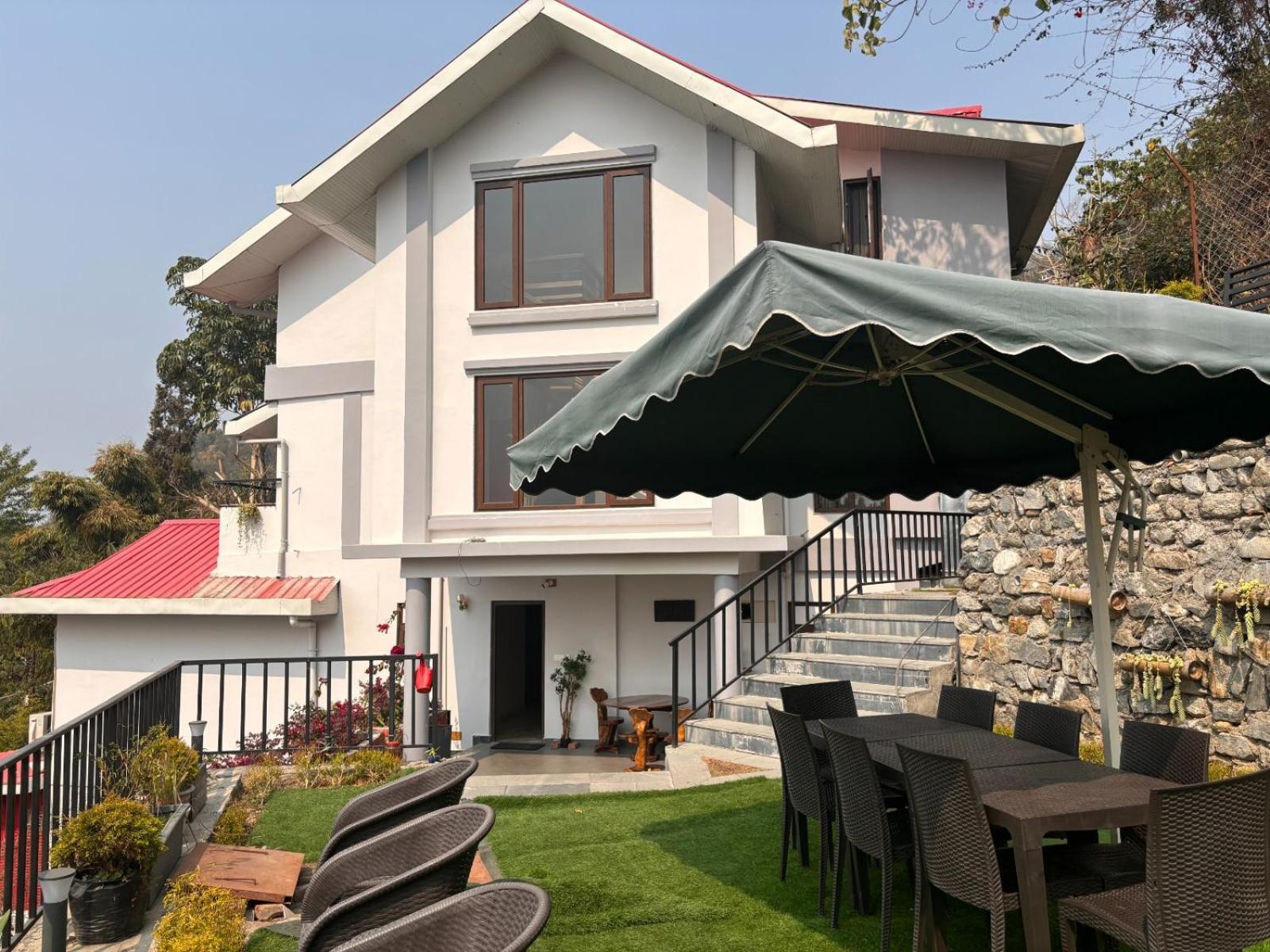 Blue Orchid Premium Hotel Kalimpong Exterior photo